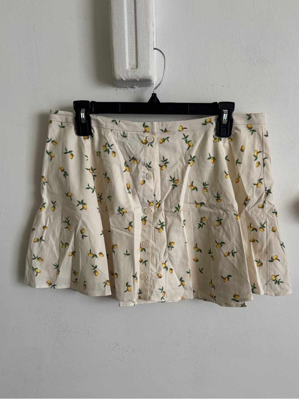 Zara Cream Mini Skirt with Yellow Lemon Print